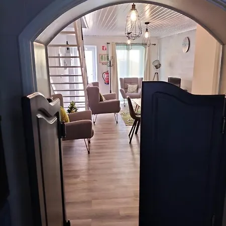 펜션 The Violet House