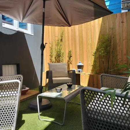 The Violet House 코스타노바