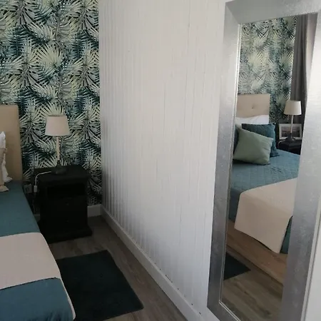 펜션 The Violet House