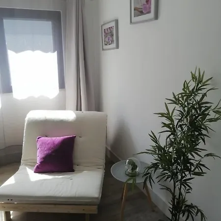 Holiday home The Violet House *