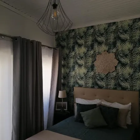 펜션 The Violet House *