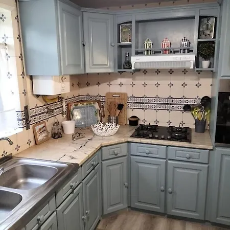 The Violet House Nyaraló