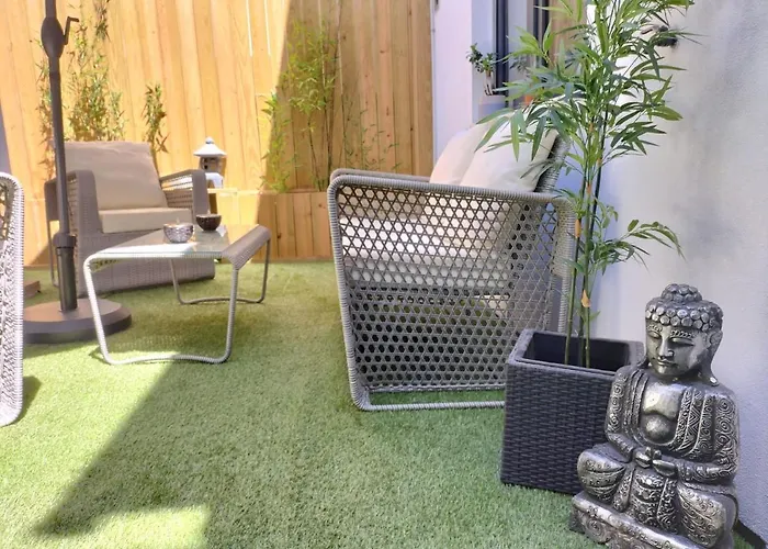 The Violet House * Costa Nova