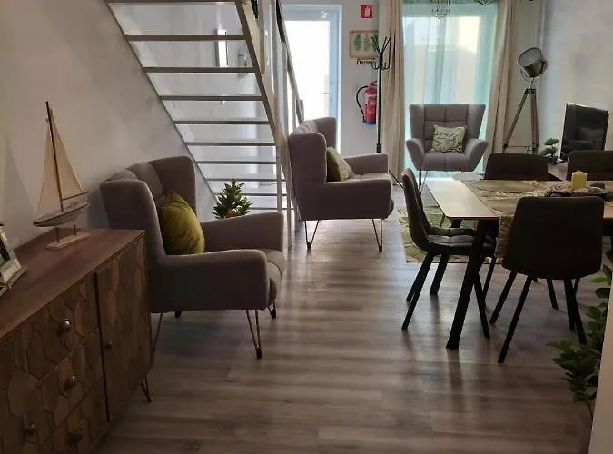 Сasa de vacaciones The Violet House *